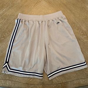 Mens Nike Georgetown Basketball Shorts Grey Large
